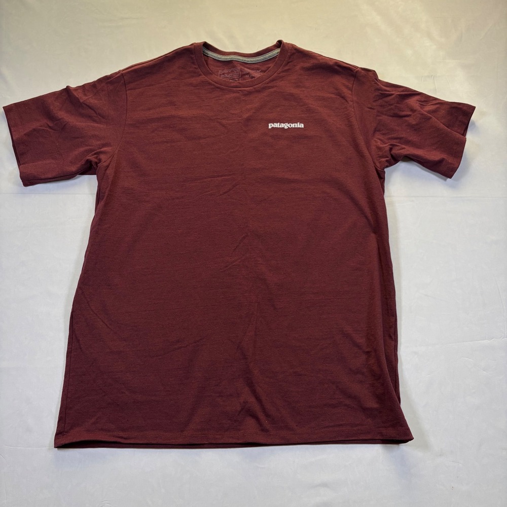 Patagonia P-6 Logo Responsibili-Tee Burgundy Heather Mens Medium T-Shirt